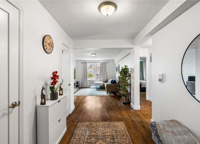 Property at 60 Locust Ave Unit A611, New Rochelle, NY 10801, 2 beds, 1 bath