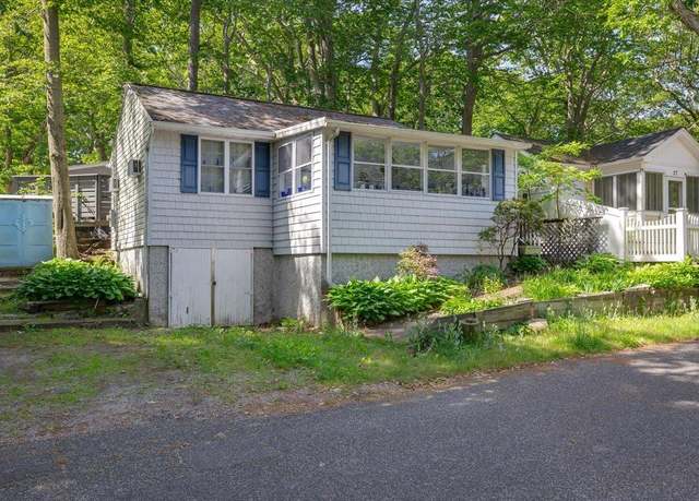 Property at 25 Cottage Rd, Baiting Hollow, NY 11933, 2 beds, 1 bath