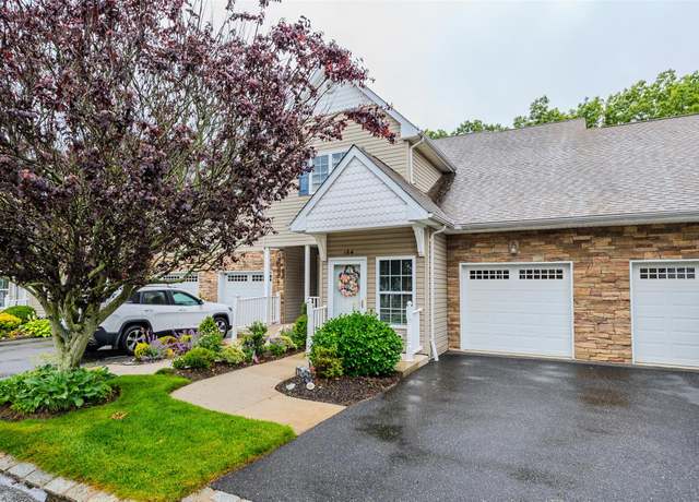 Property at 164 Ira Rd, Mount Sinai, NY 11766, 2 beds, 2 baths