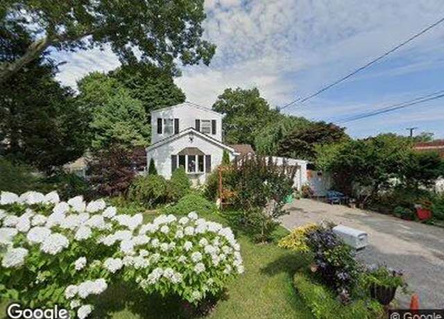 Property at 19 Doris Dr, Mastic Beach, NY 11951, 4 beds, 2.5 baths