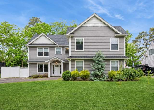 Property at 130 Shenandoah Blvd N, Nesconset, NY 11767, 3 beds, 3 baths
