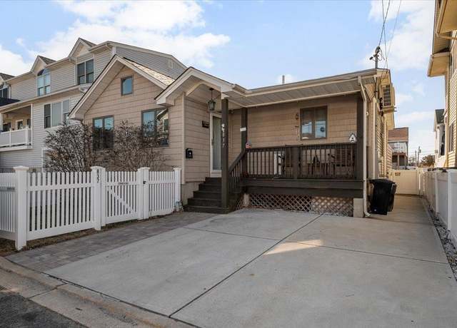 Property at 837 Arctic St, Lindenhurst, NY 11757, 2 beds, 2 baths
