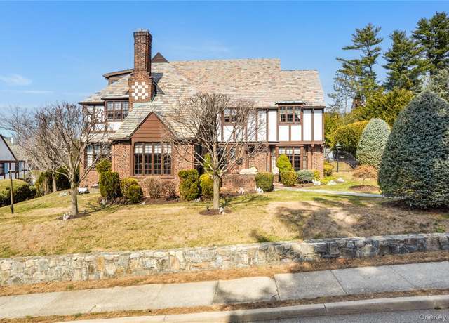 Property at 1430 Riverview Ave, Peekskill, NY 10566, 4 beds, 4 baths
