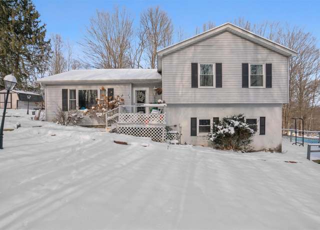 Property at 45 Cotter Rd, Highland, NY 12528, 3 beds, 2.5 baths