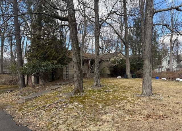 Property at 57 Forshay Rd, Monsey, NY 10952, 3 beds, 2.5 baths
