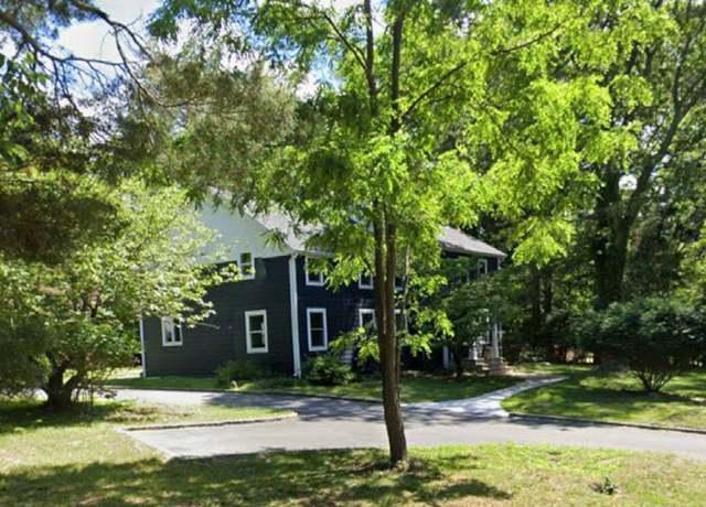 Property at 30 New Mill Rd, Smithtown, NY 11787, 4 beds, 3.5 baths