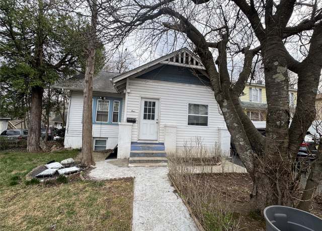 Property at 4 W Castle Ave, Spring Valley, NY 10977, 3 beds, 1 bath