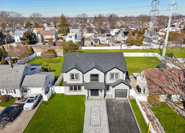 Property at 430 Wellington Rd, East Meadow, NY 11554, 5 beds, 3.5 baths