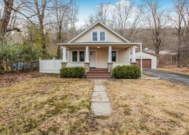 Property at 21 Lane St, Port Jervis, NY 12771, 3 beds, 1 bath