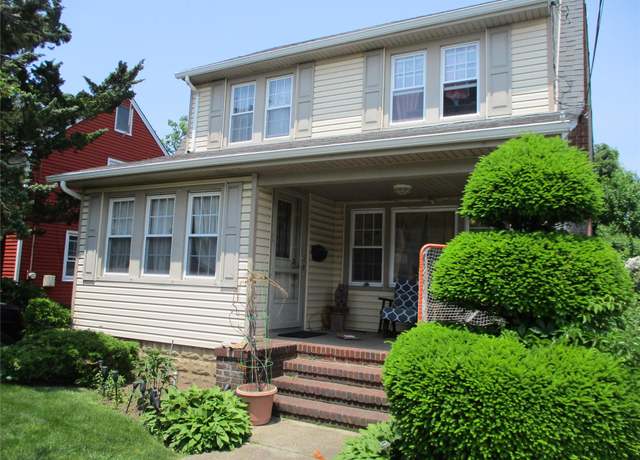 Property at 6 Ryder Pl, East Rockaway, NY 11518, 4 beds, 2 baths