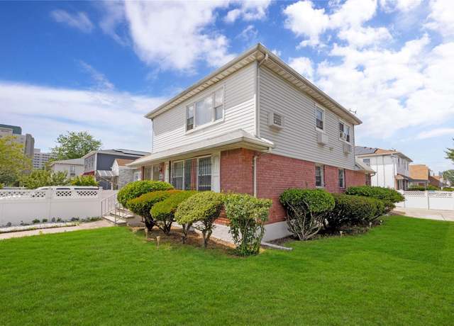 Property at 14717 N Conduit Ave, Jamaica, NY 11436, 6 beds, 2 baths