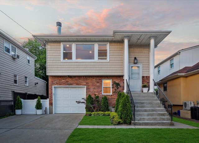 Property at 3379 Parkway Dr, Baldwin Harbor, NY 11510, 4 beds, 2.5 baths