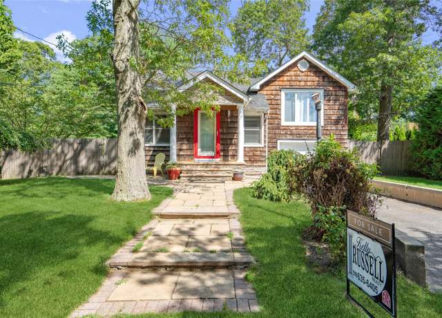Property at 17 Tulip Rd, Rocky Point, NY 11778, 4 beds, 1.5 baths