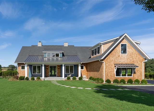 Property at 97 Club Dr N, Baiting Hollow, NY 11933, 4 beds, 4 baths