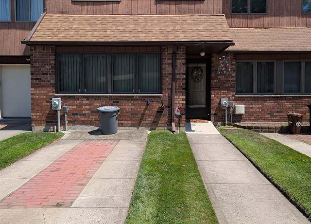 Property at 69 Alan Loop, Staten Island, NY 10304, 3 beds, 1.5 baths