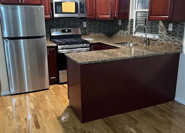 Property at 140-41 Coombs St, Springfield Gardens, NY 11413, 5 beds, 2 baths