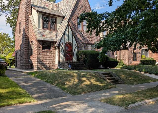 Property at 16023 28th Ave, Flushing, NY 11358, 3 beds, 1.5 baths