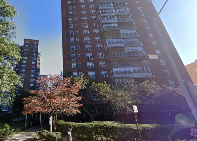 Property at 138-10 Franklin Ave Unit 3H, Flushing, NY 11355, 2 beds, 1 bath