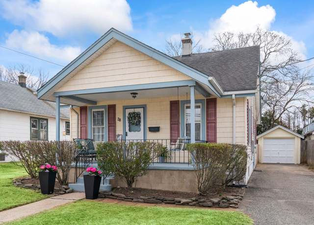 Property at 28 President St, Huntington Station, NY 11746, 3 beds, 2 baths
