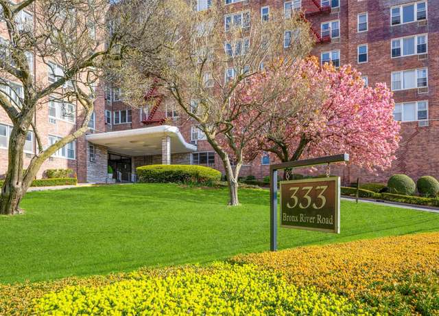 Property at 333 Bronx River Rd #123, Yonkers, NY 10704, 1 bath