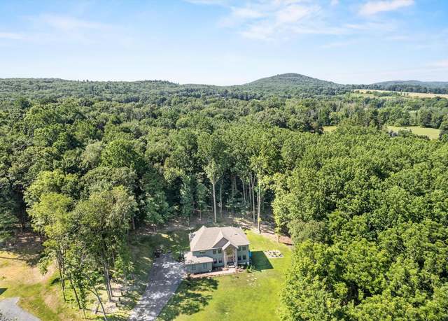 Property at 1581 Route 17a, Warwick, NY 10990, 4 beds, 3 baths