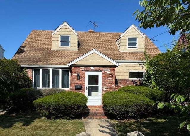 Property at 158-38 84th St, Howard Beach, NY 11414, 4 beds, 1.5 baths