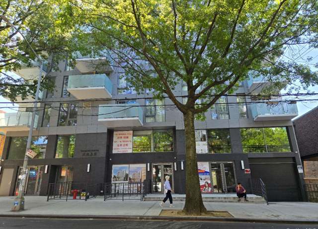 Property at 136-80 41 Ave Unit 6H, Flushing, NY 11355, 1 bath