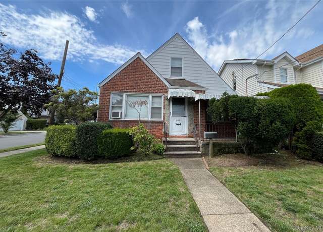 Property at 501 New Hyde Park Rd, New Hyde Park, NY 11040, 4 beds, 1 bath