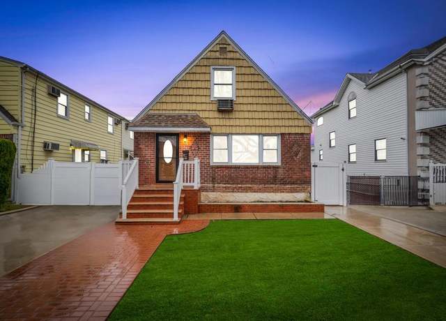 Property at 80-60 268 St, Floral Park, NY 11004, 4 beds, 3 baths