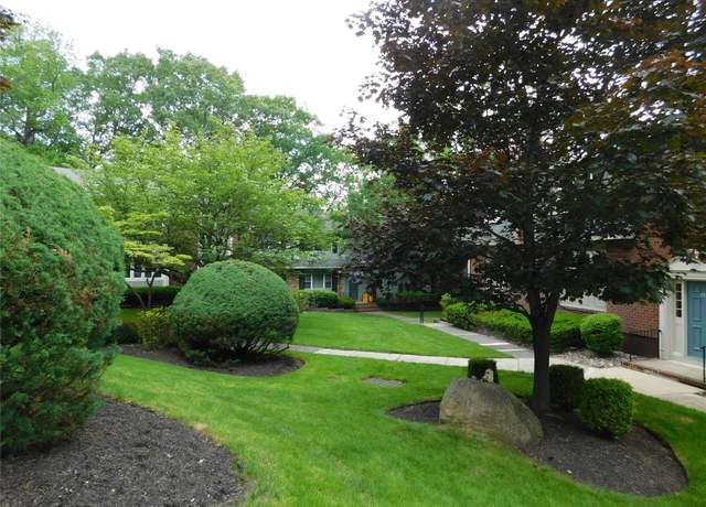 Property at 74 Bon Aire Cir Unit Q10, Suffern, NY 10901, 1 bed, 1 bath