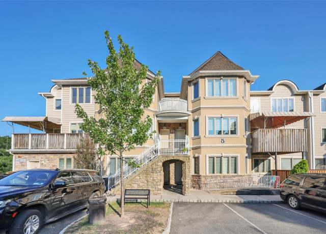 Property at 5 Rose Garden Way #302, Monsey, NY 10952, 4 beds, 2.5 baths