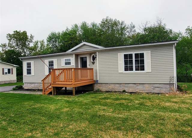 Property at 34 Kens Way, Hyde Park, NY 12538, 2 beds, 2 baths