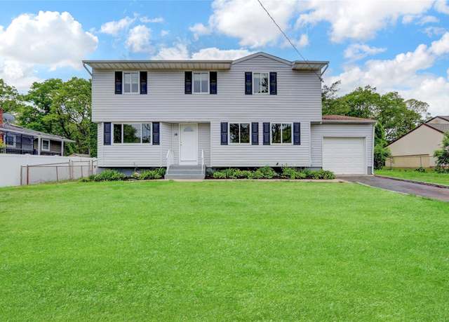 Property at 16 Allegheny Dr W, Farmingville, NY 11738, 4 beds, 1.5 baths