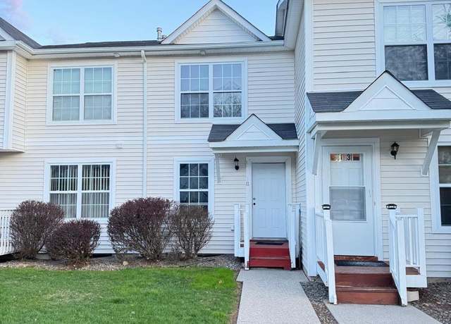 Property at 11 Jordan Ln, Middletown, NY 10940, 2 beds, 2.5 baths