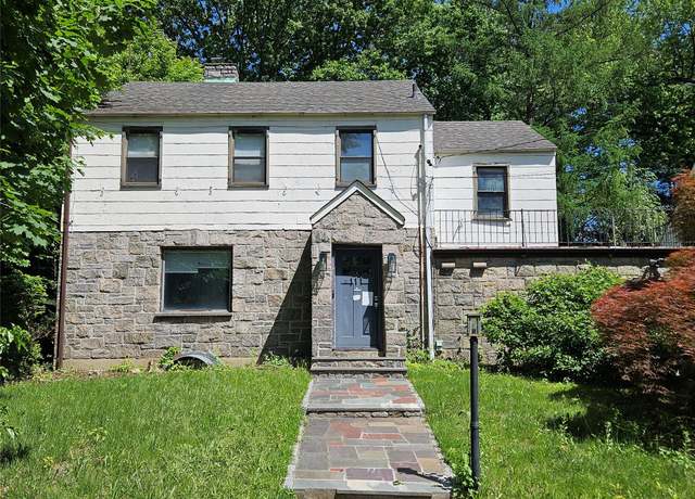 Property at 111 Bateman Pl, Mount Vernon, NY 10552, 4 beds, 3.5 baths