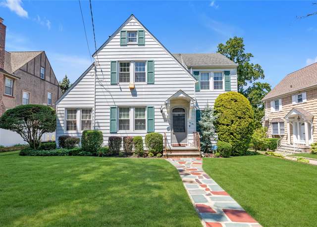 Property at 33-26 166th St, Flushing, NY 11358, 3 beds, 1.5 baths