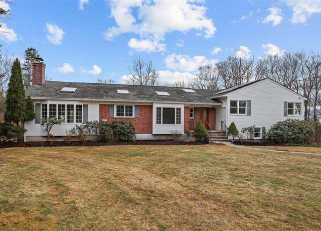 Property at 2 Highview Rd, Ossining, NY 10562, 3 beds, 2.5 baths