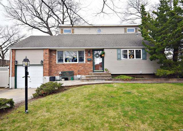 Property at 11 10th Ave, Farmingdale, NY 11735, 4 beds, 2 baths