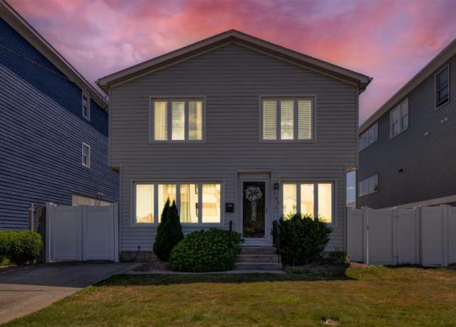 Property at 109 S Bay Dr, Babylon, NY 11702, 4 beds, 2.5 baths
