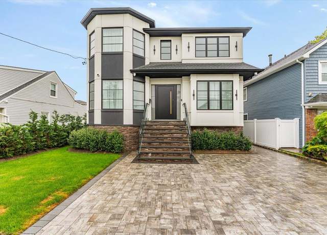 Property at 357 Argyle, Cedarhurst, NY 11516, 5 beds, 3.5 baths