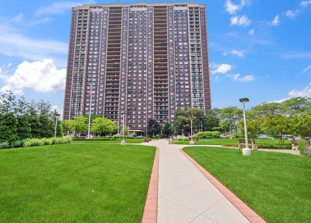Property at 270-10 Grand Central Pkwy Unit 12-G, Floral Park, NY 11005, 2 beds, 2.5 baths