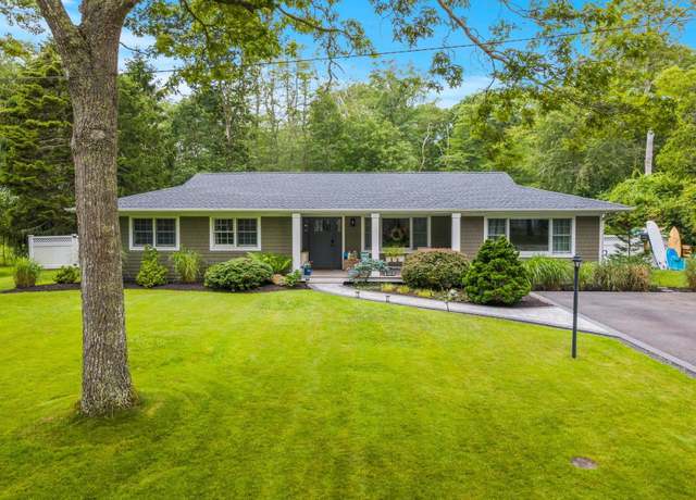 Property at 24 Canvasback Ln, East Quogue, NY 11942, 3 beds, 2 baths