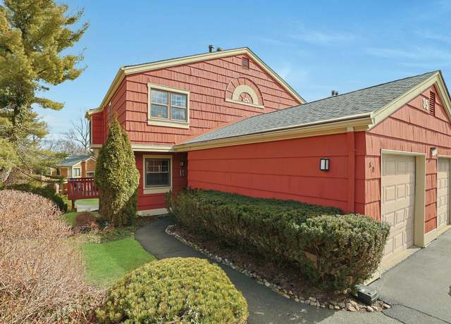 Property at 80 Branchwood Ln, Nanuet, NY 10954, 2 beds, 2.5 baths