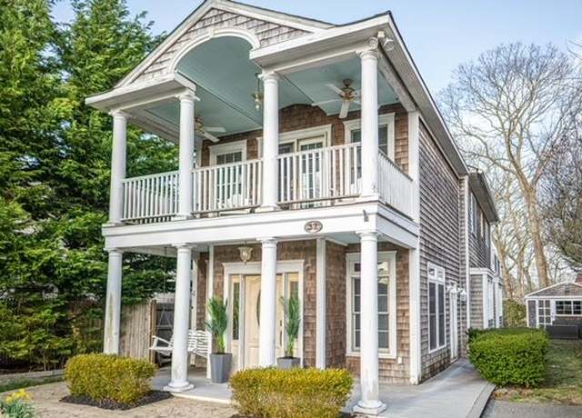 Property at 37 Wylde Rd, Mount Sinai, NY 11766, 3 beds, 2 baths