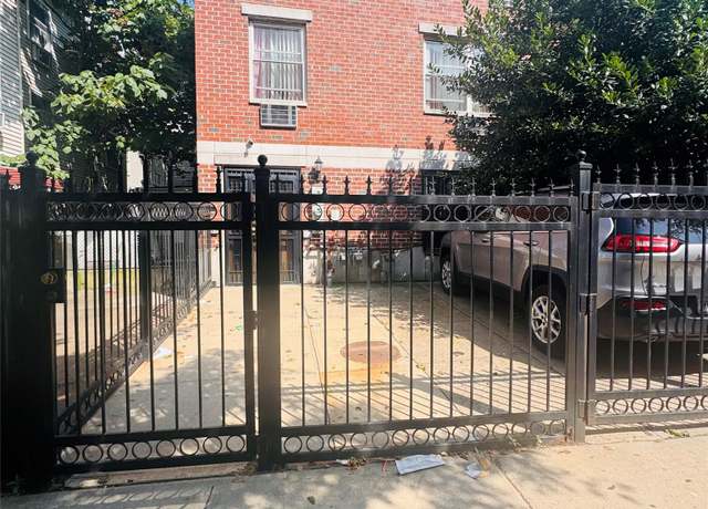 Property at 1398 Fulton Ave, Bronx, NY 10456, 6 beds, 4 baths