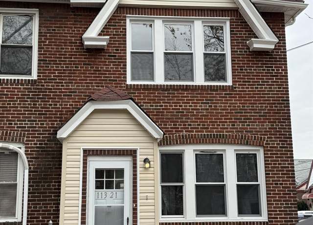 Property at 113-21 205th St, Saint Albans, NY 11412, 3 beds, 2.5 baths