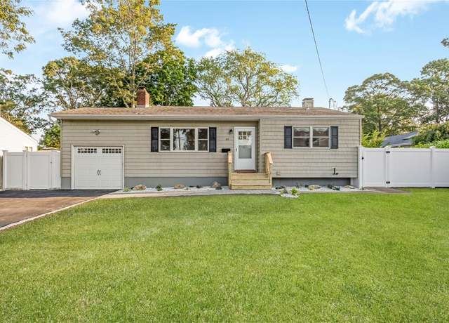 Property at 49 45th St, Islip, NY 11751, 3 beds, 2 baths