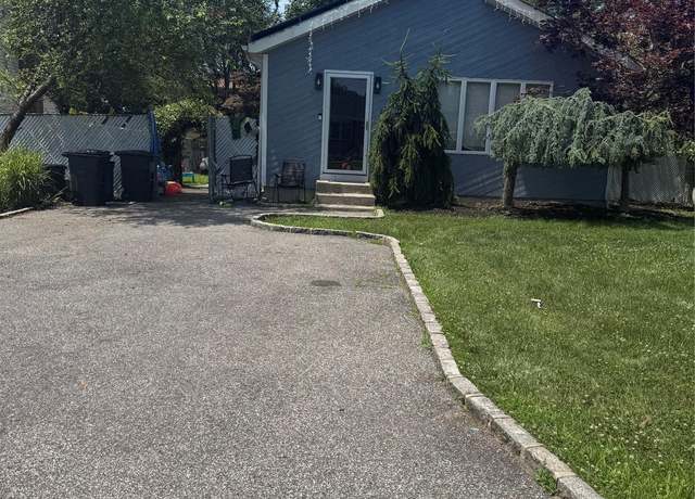 Property at 268 Haven Ave, Ronkonkoma, NY 11779, 4 beds, 2 baths
