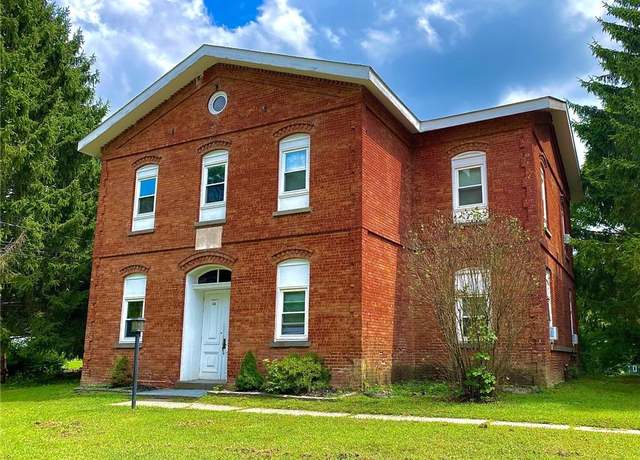 Property at 16 Orchard Dr, Rhinecliff, NY 12574, 2 beds, 1 bath
