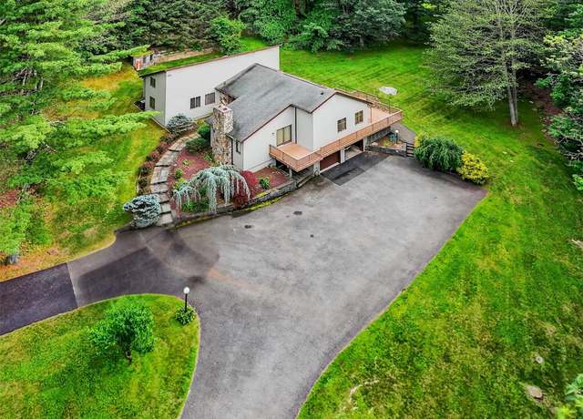 Property at 35 Greenlawn Rd, Amawalk, NY 10501, 4 beds, 2.5 baths